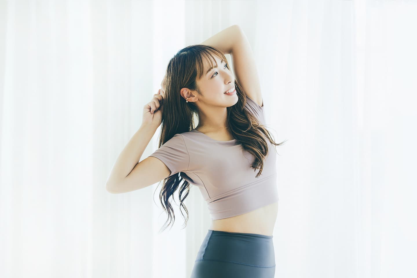 山本クリニック_ストレッチする女性のイメージ画像